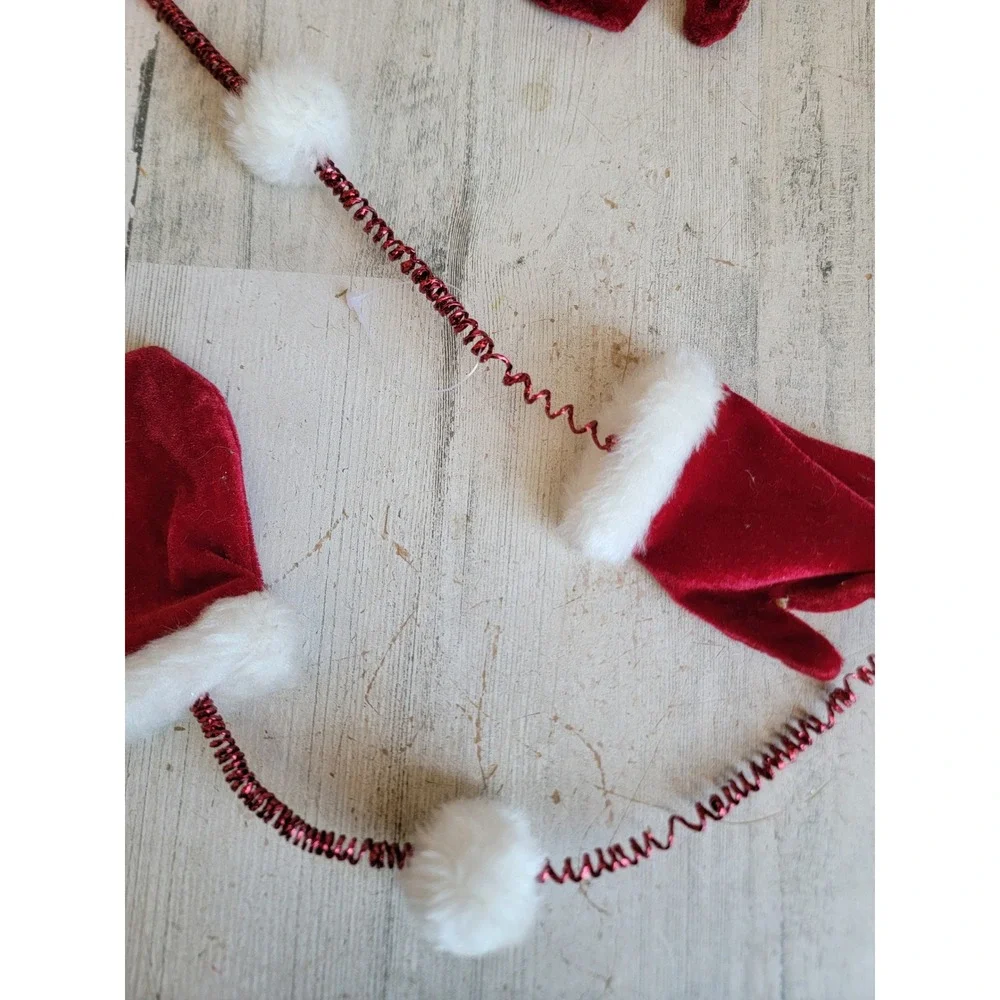 Vintage style mitten 4ft Garland red Xmas unique Santa Claus home decor